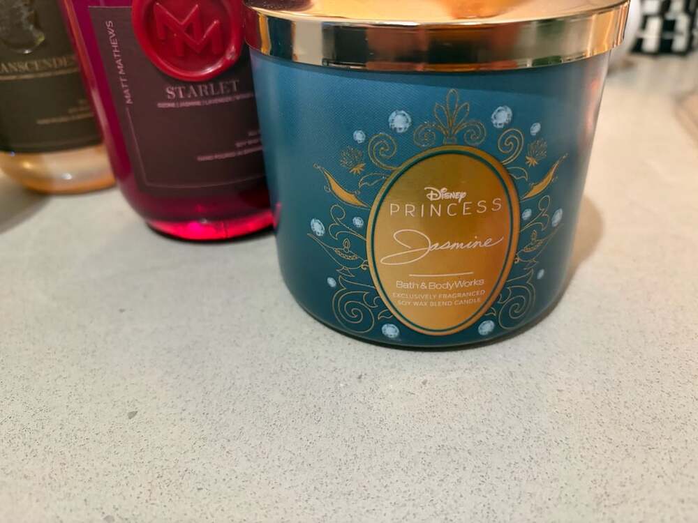 Candle Bundle - Picture 2 of 5